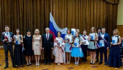 Вручение аттестатов выпускникам 11 класса