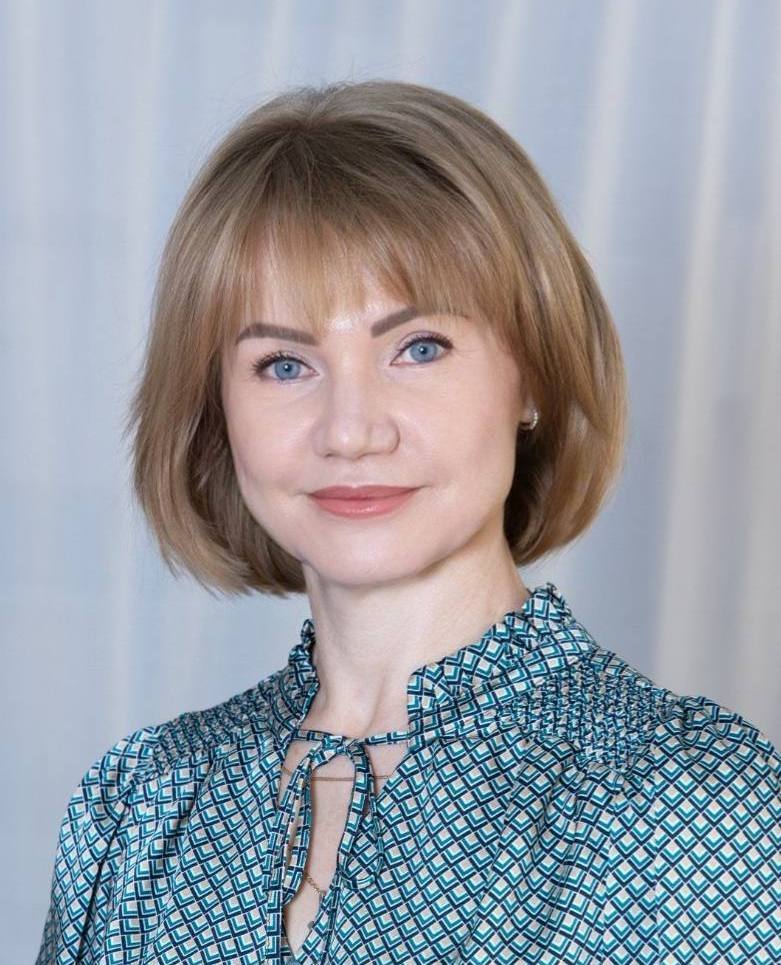 Серова.jpg
